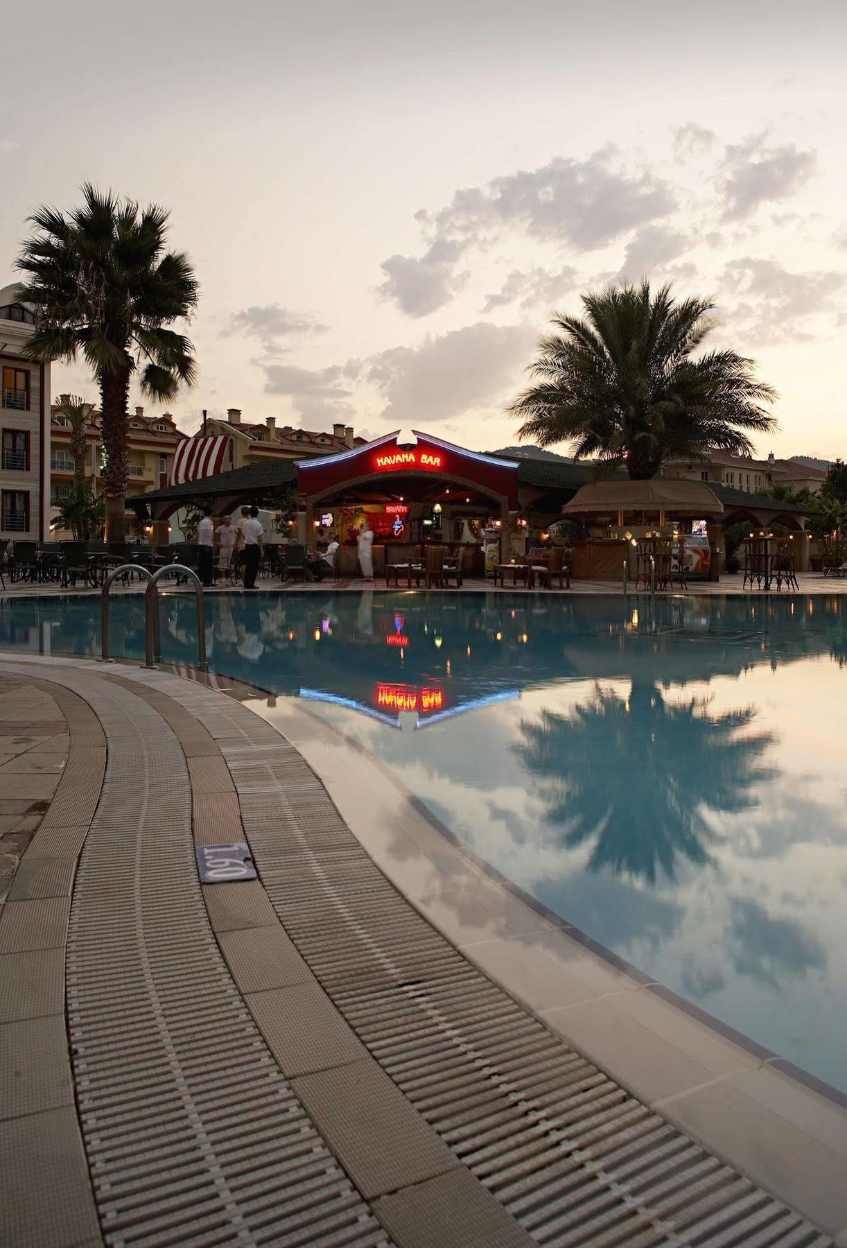 Club Anastasia - Family Hotel Мармарис Экстерьер фото